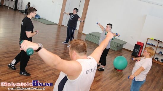 \"Schudnij z nami!\". Trening na siłowni