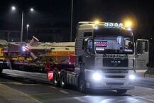 Transport dźwigarów na stadion miejski