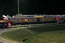 Transport dźwigarów na stadion miejski