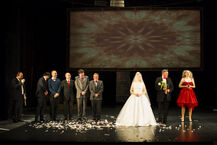 Spektakl "Rewizor" w Teatrze Dramatycznym