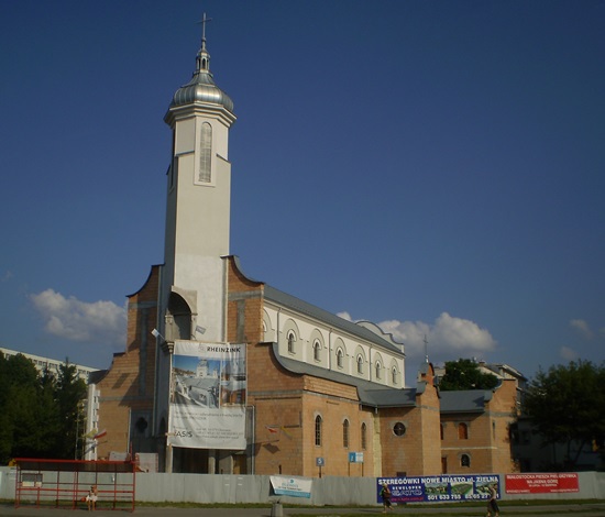 Parafia św. Anny (ul. Prezydenta R. Kaczorowskiego 5/Piaski)