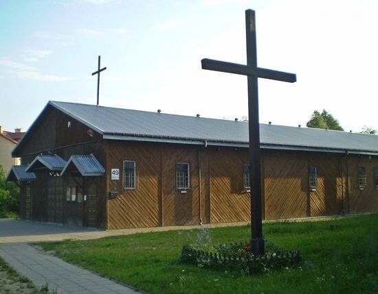 Kaplica parafii pw. św. Rafała Kalinowskiego, w której odprawiane są nabożeństwa