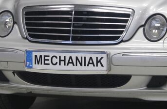 Otwarcie hali samochodowej przy 