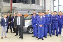 Otwarcie hali samochodowej przy "Mechaniaku"
