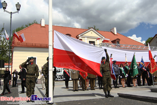 Główne uroczystości przy pomniku Marszałka Józefa Piłsudskiego w Białymstoku
