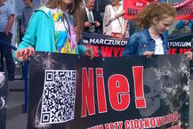 Protest mieszkańców przeciwko budowie krematoriów