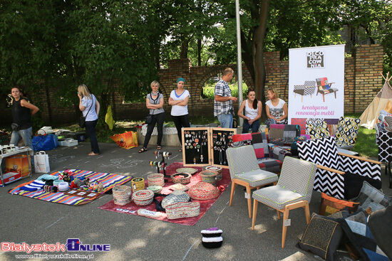 "Śniadanie na trawie" - targ śniadaniowo-rękodzielniczy w ramach Halfway Festival