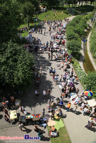 "Śniadanie na trawie" - targ śniadaniowo-rękodzielniczy w ramach Halfway Festival