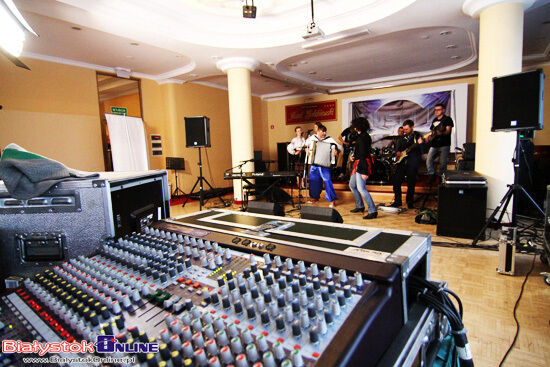 Casting do programu "Must be the music"