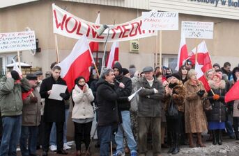 Manifestacja w obronie mediów publicznych