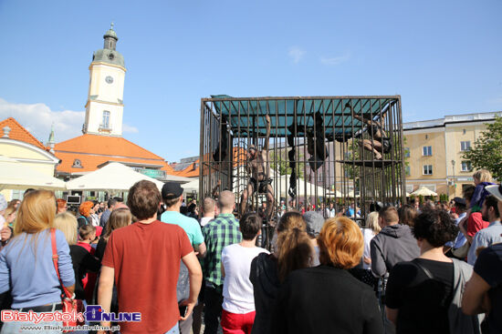 Spektakl plenerowy \"Les Squames\"