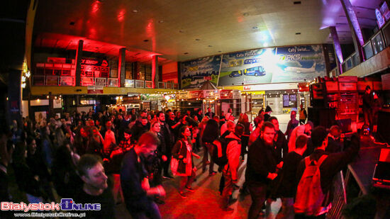 Pożegnanie dworca PKS. Up To Date Festival