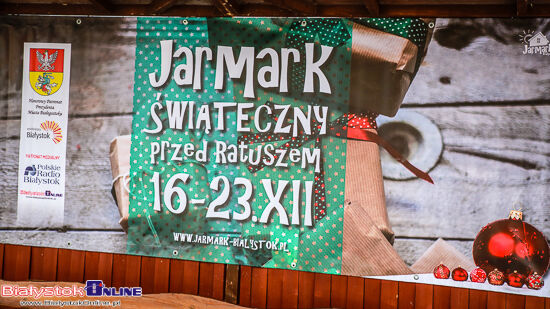 Jarmark bożonarodzeniowy i żywa szopka