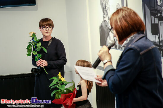 DSW. Wystawa \"Backstage\" Aliny Gabrel-Kamińskiej