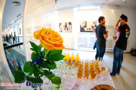 DSW. Wystawa \"Backstage\" Aliny Gabrel-Kamińskiej