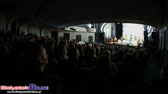 DSW. Koncert Dakh Daughters i instalacja w Tarbucie