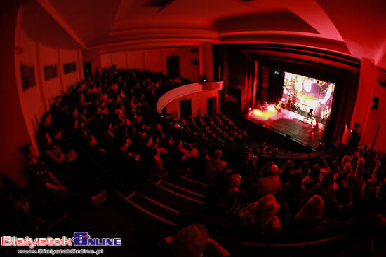 DSW. Koncert Dakh Daughters i instalacja w Tarbucie