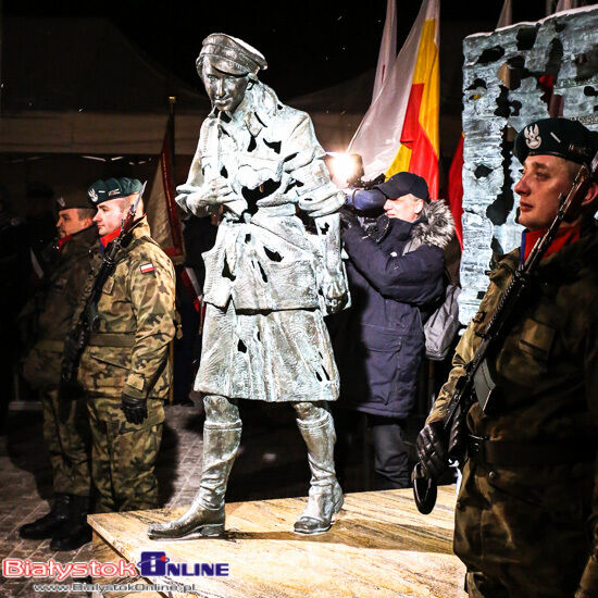 Odsłonięcie pomnika \"Inki\"