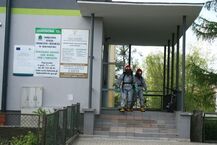 Wylany kwas solny w laboratorium przy ul. Ogrodowej