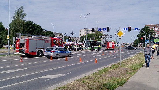 Wypadek autobusu BKM przy ul. Wyszyńskiego