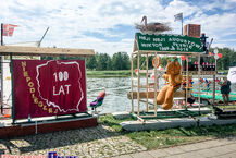 "Co ma pływać nie utonie" - Mistrzostwa Polski w Pływaniu na Byle Czym