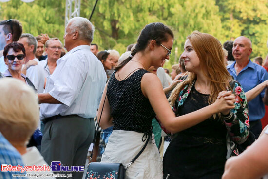 Potańcówka w Ogrodach Branickich