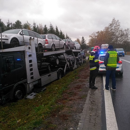 Zderzenie kilku pojazdów na krajowej 