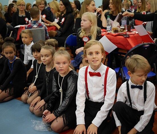 Wieczornica "100 lat niepodległej" w SSP nr 3 BTO
