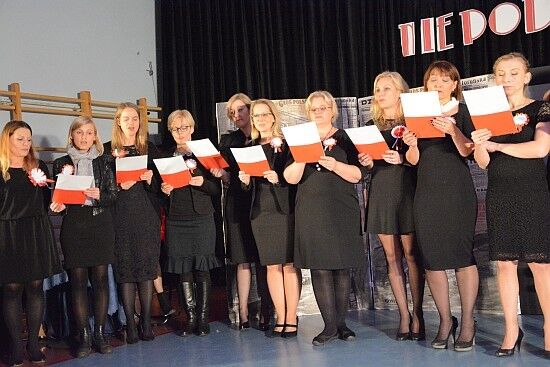 Wieczornica "100 lat niepodległej" w SSP nr 3 BTO