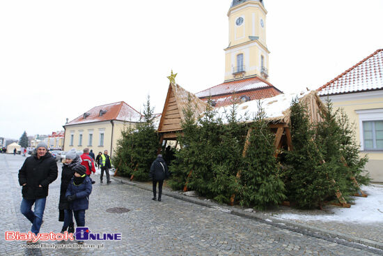 Jarmark bożonarodzeniowy i żywa szopka