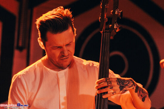 Wojtek Mazolewski Quintet z muzyką Krzysztofa Komedy