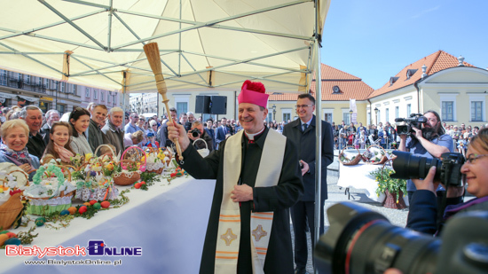 Święcenie pokarmów na Rynku Kościuszki