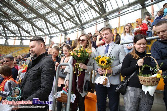 Święconki na stadionie miejskim