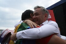 "Polska przeciw przemocy" - manifestacja przed Teatrem Dramatycznym