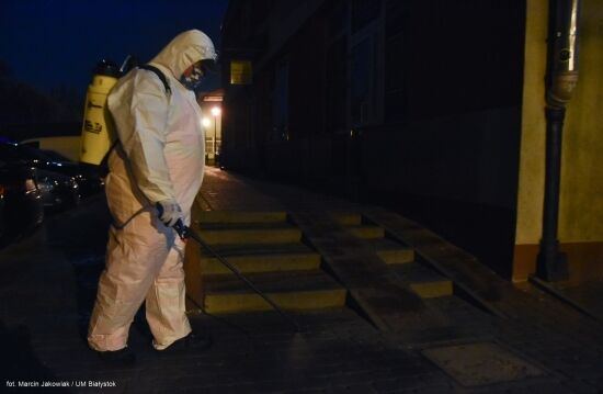 Nocna dezynfekcja miasta