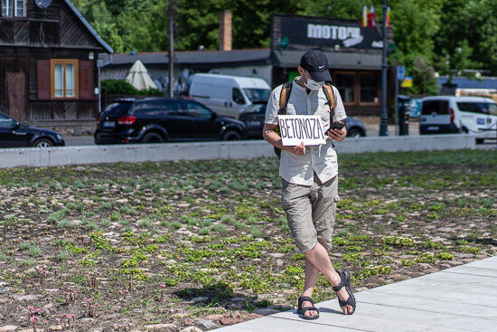 Otwarcie miejsca pamięci na Rynku Siennym