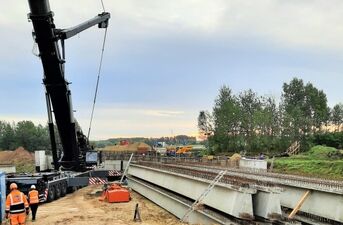 Budowa wiaduktu w Uhowie