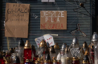 Protest pod biurem PiS przeciwko zakazowi aborcji