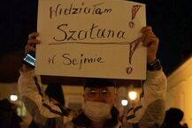 Czarny Spacer