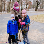 2021.03.21 - Białystok się zieleni. Rozdawanie drzew