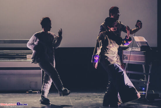 DSW. Spektakl \"Solaris. Wspomnienie z przyszłości\"