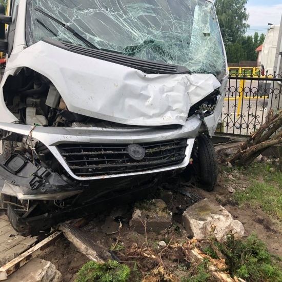 Wypadek z działem dwóch busów w Knyszynie