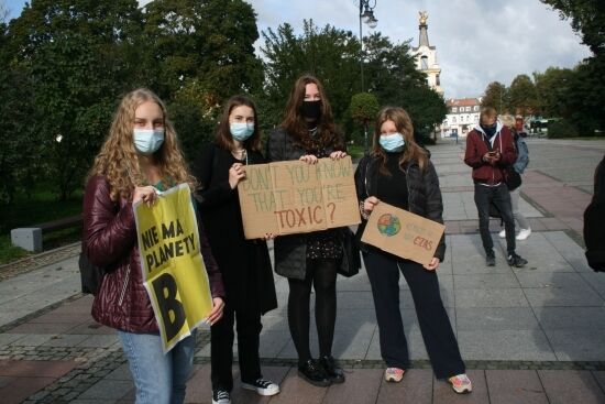 Strajk klimatyczny "Wspólne działanie lub wspólne wymieranie"