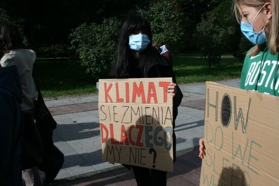 Strajk klimatyczny "Wspólne działanie lub wspólne wymieranie"