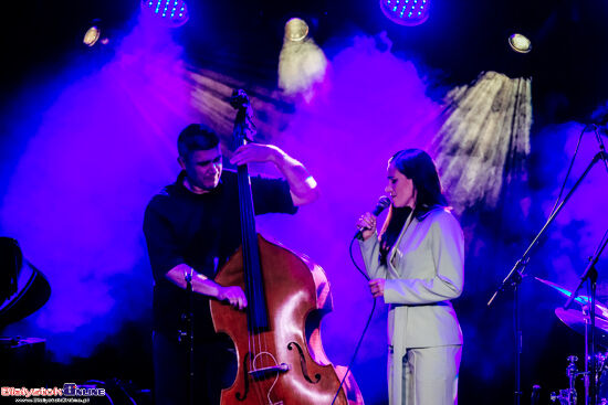 NIE Teatr. Otwarcie i koncert \"Nasza Miłość\"