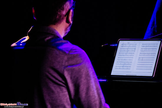 NIE Teatr. Otwarcie i koncert \"Nasza Miłość\"