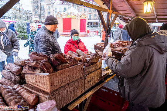 Jarmark Bożonarodzeniowy i żywa szopka na Rynku Kościuszki