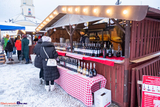 Jarmark Bożonarodzeniowy i żywa szopka na Rynku Kościuszki