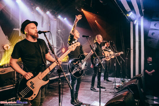 Koncert Me and That Man w Zmianie Klimatu