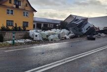 Stok. Wypadek dwóch tirów